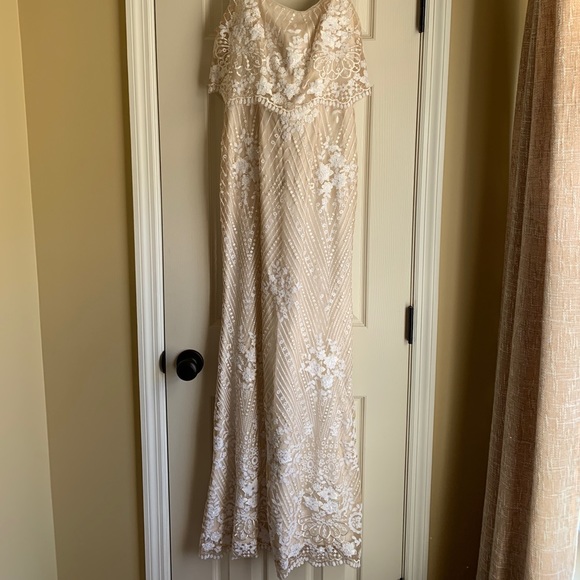 Adrianna Papell Arden Dress, Almond/Ivory, Sz 2 - Picture 1 of 4
